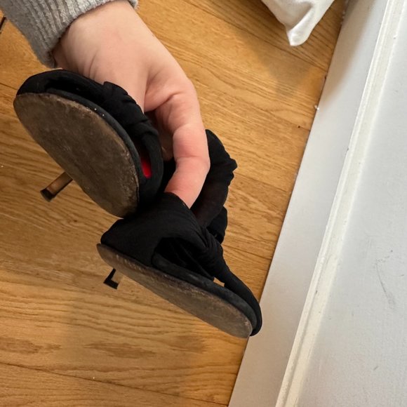 Fendi Mesh Sandals Peep-toe Criss-cross Straps Bow Accent Sz 37 Black Stilettos - Picture 13 of 13